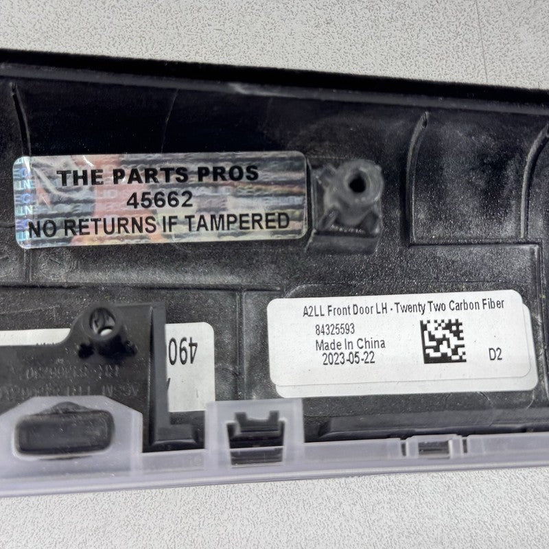 84523935 22-24 CADILLAC CT5 V BLACKWING CARBON FIBER DOOR PANEL AND DASH TRIM SET OEM