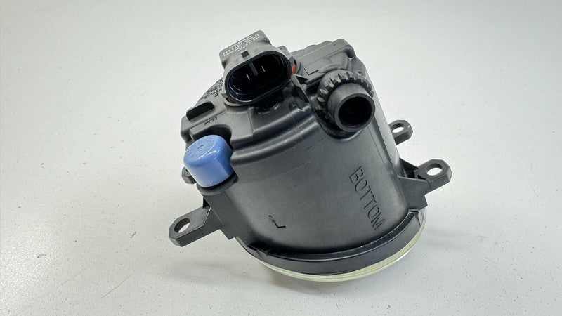 81220-0D041 / 81220 0D041 / 812200D041 08-14 LEXUS IS F DRIVER LEFT FRONT FOGLIGHT FOG LIGHT LAMP LED 81220-0D041 OEM