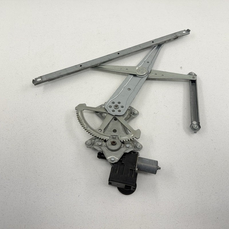 21-26 Lexus IS300 IS350 IS500 Right Front Door Glass Window Regulator 