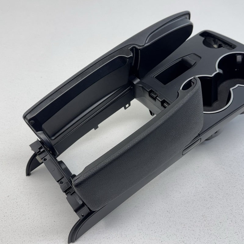 A2046801939 / 204 680 19 39 / 2046801939 08-14 Mercedes W204 C250 Center Console Armrest Arm Rest Leather Black OEM