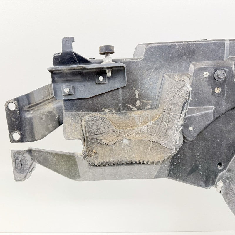 10407333 97-04 Corvette C5 Driver Left Front Inner Fender Wheel Arch Housing Trim OEM