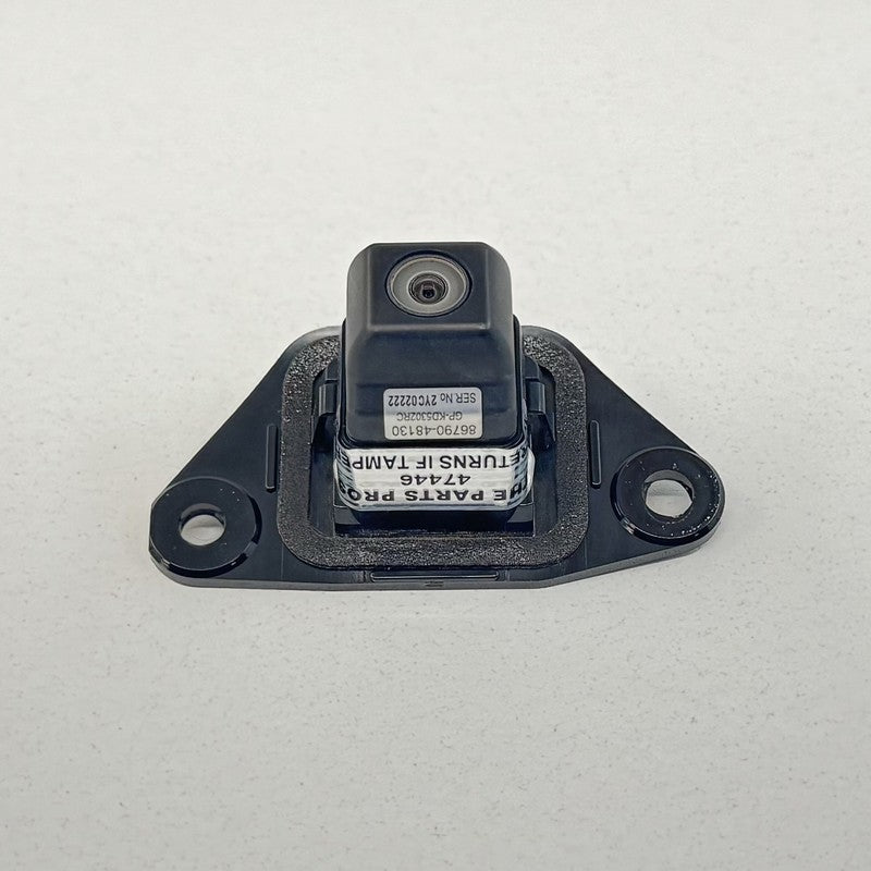 86790-48130 / 86790 48130 / 8679048130 08-13 Toyota Highlander Rear View Reverse Backup Back Up Camera 86790-48130 OEM