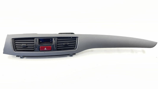 MR532228 03-06 MITSUBISHI EVOLUTION 8 9 CENTER DASH AIR VENT W/ CLOCK & HAZARD SWITCH OEM