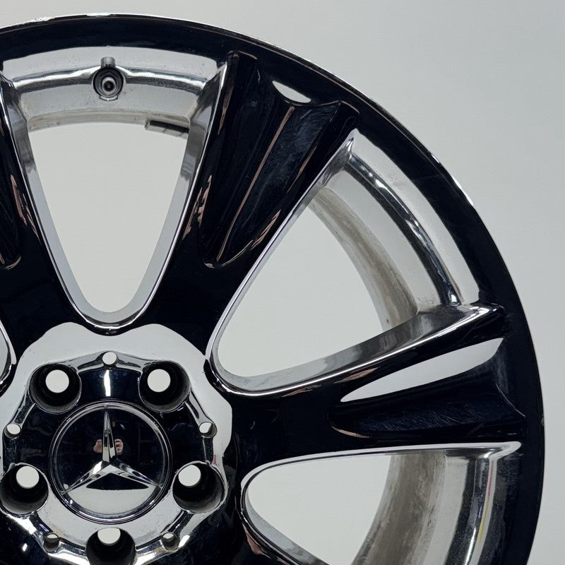 A 219 401 0502 / A2194010502 06-11 Mercedes-Benz CLS Class W219 Front Wheel Rim 18x8.5 Chrome Factory OEM