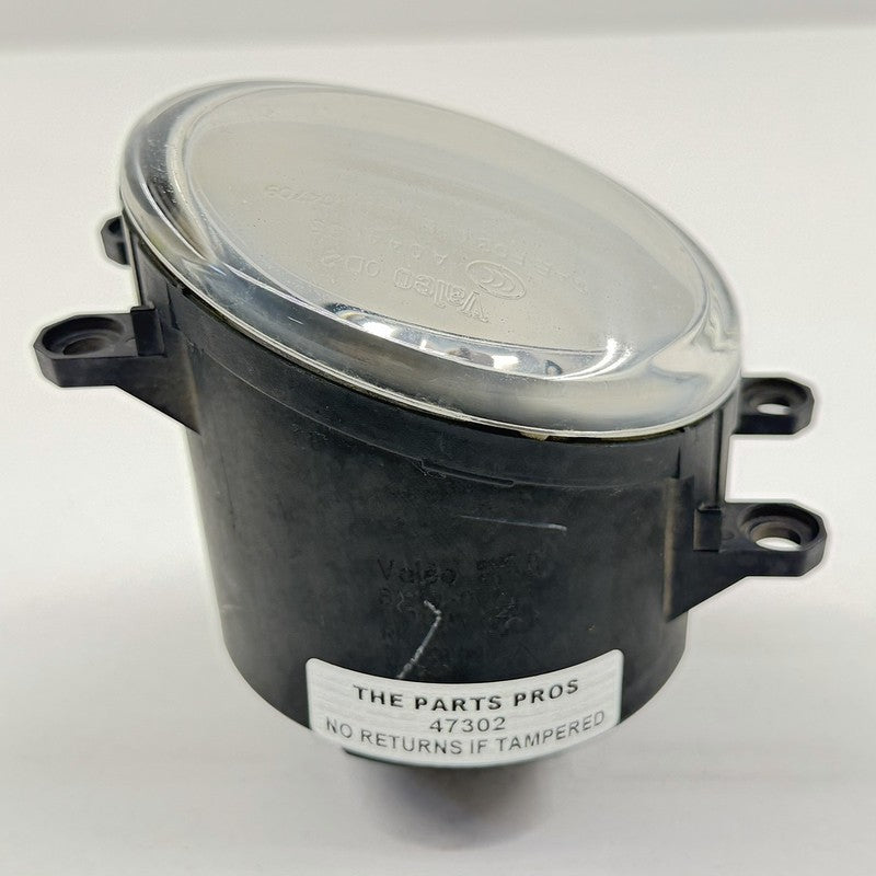 81481-53010 / 81481 53010 / 8148153010 08-14 Lexus IS F Right Front Lower Foglight Fog Light LED With Surround Trim OEM