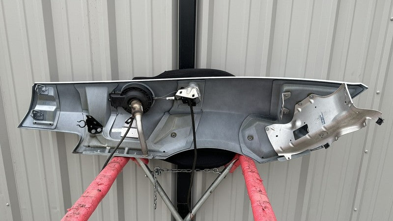 427 809 606 / 427809606 / 427.809.606 12-15 AUDI R8 SPYDER PASSENGER RIGHT REAR UPPER QUARTER PANEL ASSEMBLY WHITE OEM