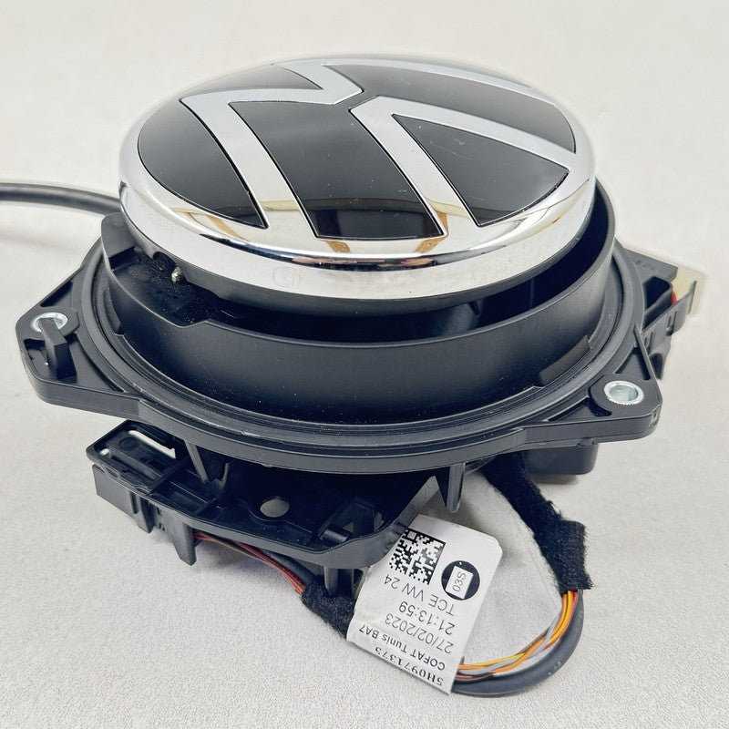 5H0 971 375 / 5H0-971-375 / 5H0.971.375 / 5H0971375 22-25 Volkswagen Golf R MK8 Tailgate Lid Handle Actuator W/ Rear Vie