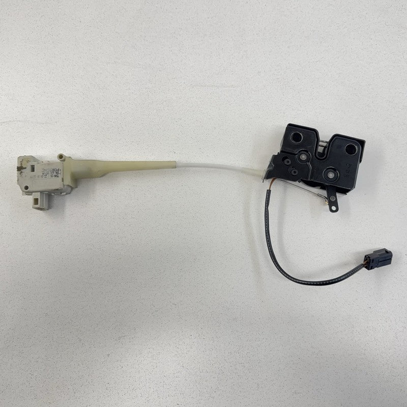 987 512 053 00 / 98751205300 06-12 Porsche Cayman 987 Rear Trunk Lid Latch Lock Actuator OEM
