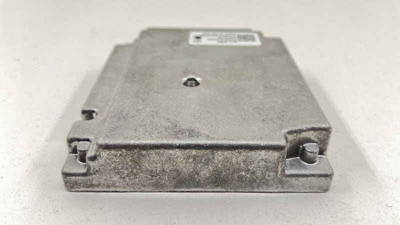 85164391 / 8516 4391 22-24 CADILLAC CT4 V BLACKWING PRE CRASH COLLISION WARNING CONTROL MODULE OEM