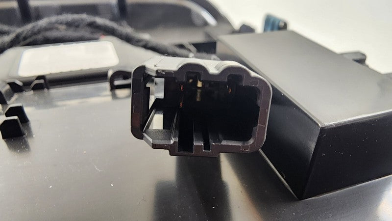 84895421 20-23 CADILLAC CT4 FRONT OVERHEAD CONSOLE LIGHT LAMP CONTROL PANEL DOME OEM