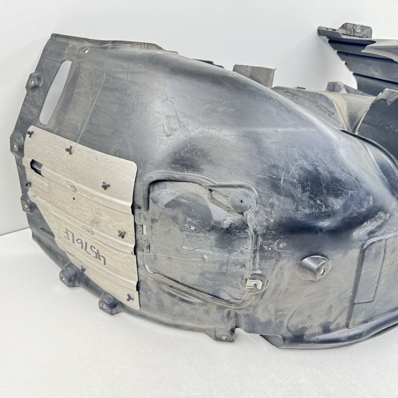 173 701 10 / 17370110 06-10 BMW M6 Left Front Fender Liner Wheel Arch Shield Splash Guard Trim OEM