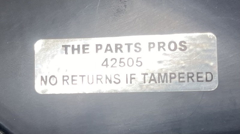 987.504.750.01 / 987 504 750 01 / 98750475001 05-12 PORSCHE BOXSTER S 987 RIGHT SIDE QUARTER PANEL AIR VENT 98750475001 