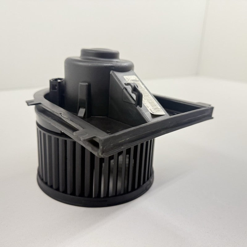 996.624.107.02 / 996 624 107 02 / 99662410702 96-12 Porsche 911 996 997 Boxster Cayman 986 987 HVAC AC Heater Blower Mot