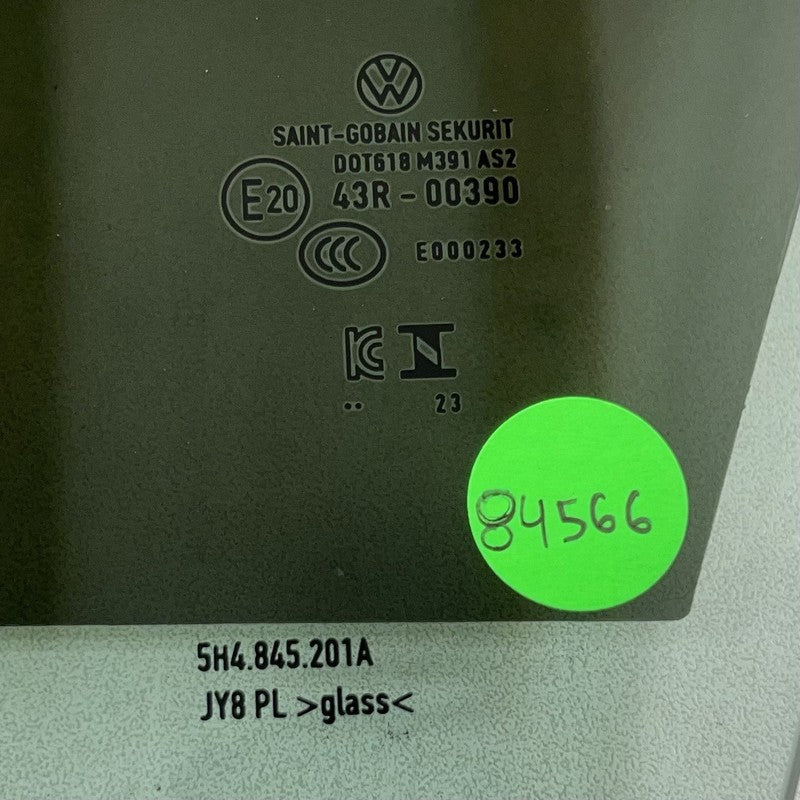 43R-00390 / 43R 00390 / 43R00390 22-25 VOLKSWAGEN GOLF R MK8 DRIVER LEFT FRONT DOOR GLASS WINDOW OEM