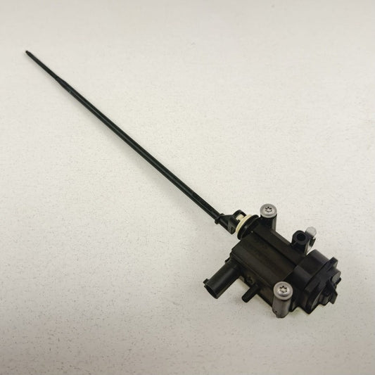 7 200 674 11-16 BMW M5 528 535 550 F10 Gas Fuel Filler Door Lock Actuator 7200674 OEM