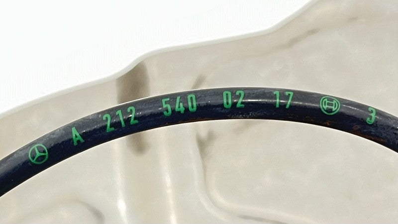 A 212 540 02 17 0217 / A2125400217 / 2125400217 12-18 MERCEDES BENZ CLS550 W218 RIGHT FRONT SPINDLE KNUCKLE HUB BEARING 