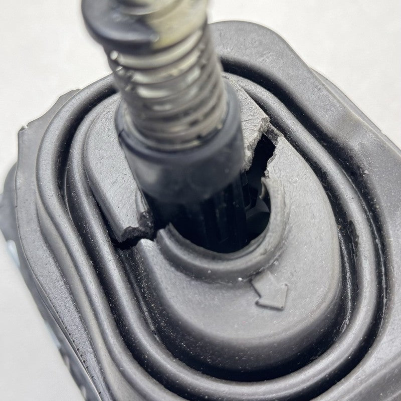 5Q0-711-091-E / 5Q0 711 091 E / 5Q0711091E 22-25 VOLKSWAGEN GOLF R MANUAL GEAR BOX SHIFTER SHIFT LEVER HANDLE ASSEMBLY O