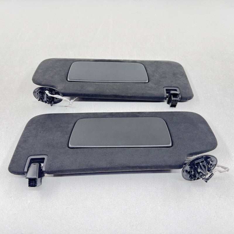 1359 1872 / 13591872 22-25 CADILLAC CT5 V BLACKWING LEFT AND RIGHT SUNVISOR SUN VISOR PAIR SUEDE OEM