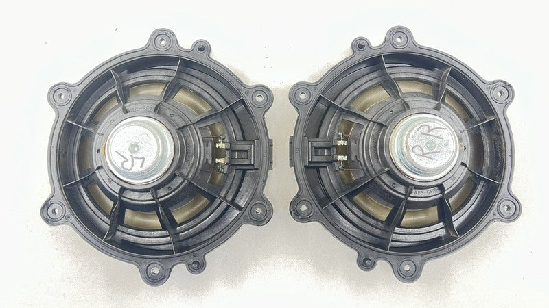 7PP.035.416.B / 7PP 035 416 B / 7PP035416B 10-16 PORSCHE PANAMERA FRONT AND REAR DOOR SPEAKER TWEETER SET OEM