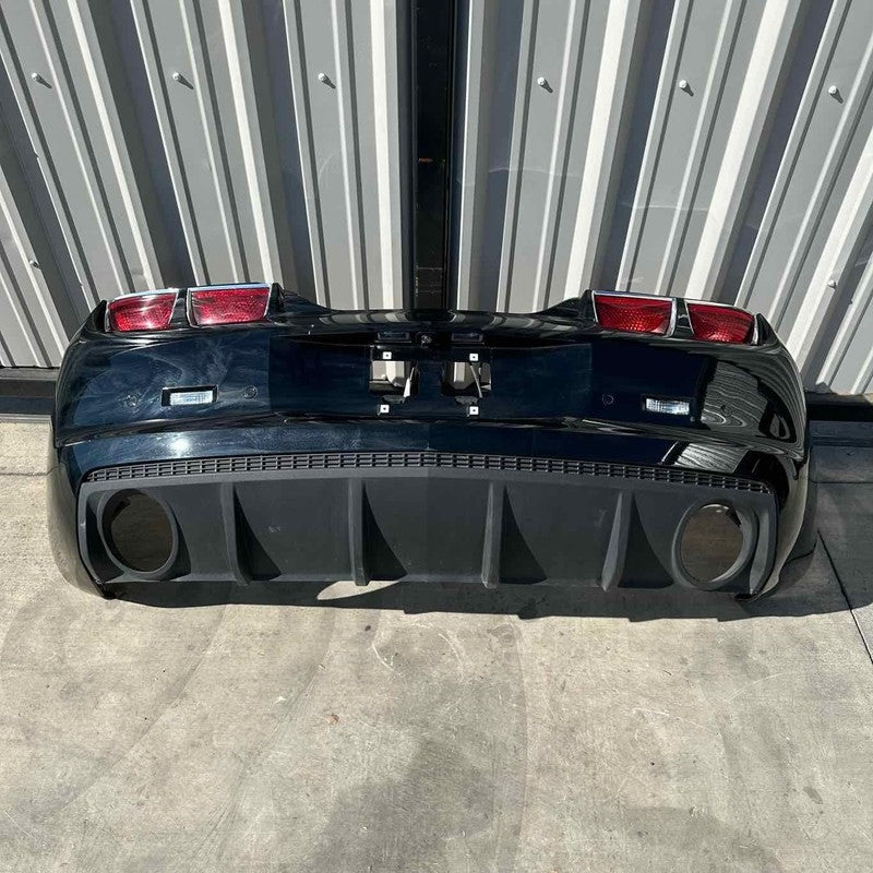 10-13 CHEVROLET CAMARO SS COMPLETE REAR BUMPER WITH PARKING SENSORS & LIGHTS OEM