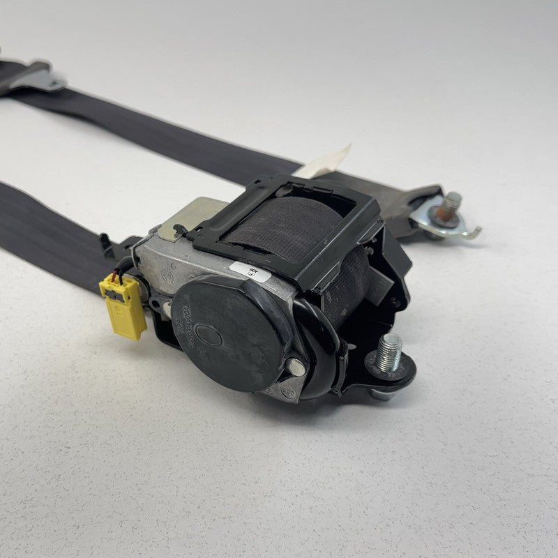 6175031 11-17 Honda Odyssey Passenger Right Front Seatbelt Seat Belt Retractor OEM