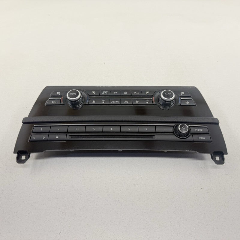 9 324 325 / 9324325 BMW M5 528 535 550 F10 Dual AC Climate Control Panel Radio Media Buttons OEM