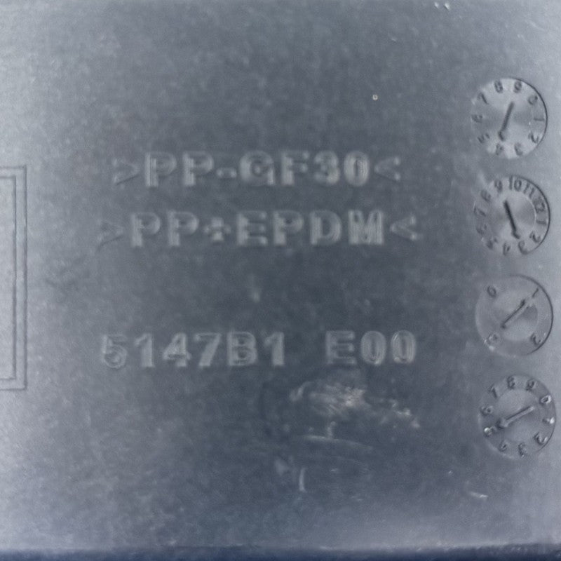 5147B1-E00 / 5147B1 E00 / 5147B1E00 22-25 TOYOTA GR86 FUEL TANK GAS CAP DOOR LID COVER TRUENO BLUE OEM