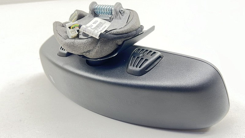 A204 810 42 17 4217 / A2048104217 / 2048104217 12-18 MERCEDES BENZ CLS550 W218 WINDSHIELD REAR VIEW MIRROR A2048104217 O