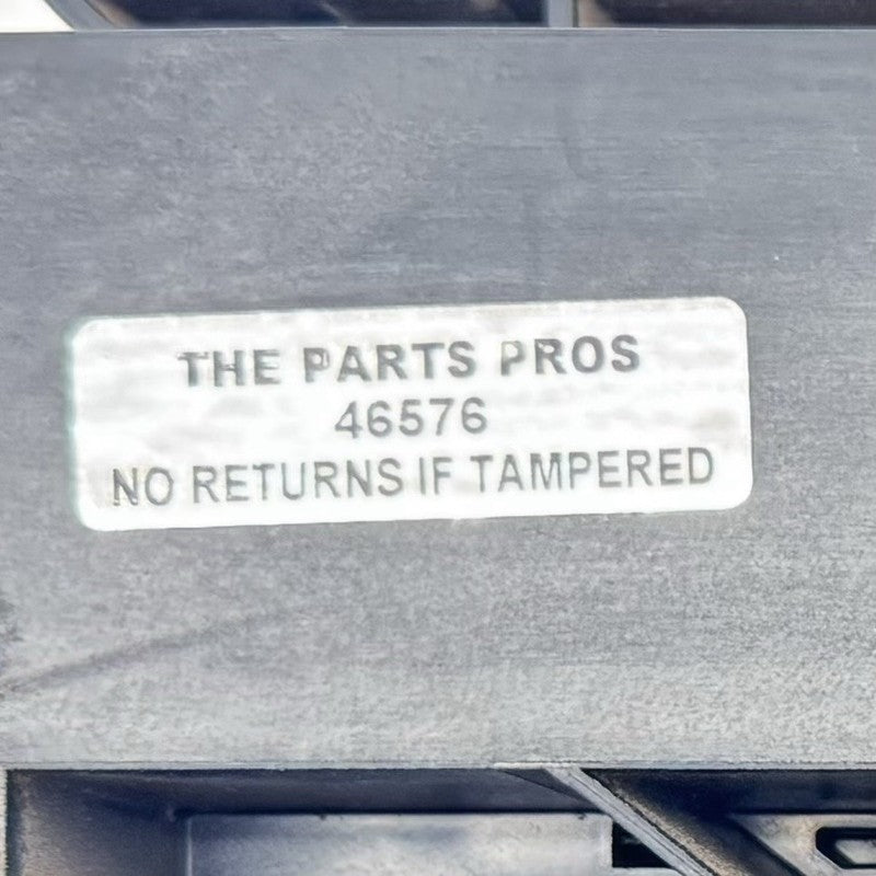 22760637 12-15 Chevrolet Camaro ZL1 Engine Bay Fuse Box Module 22760637 OEM