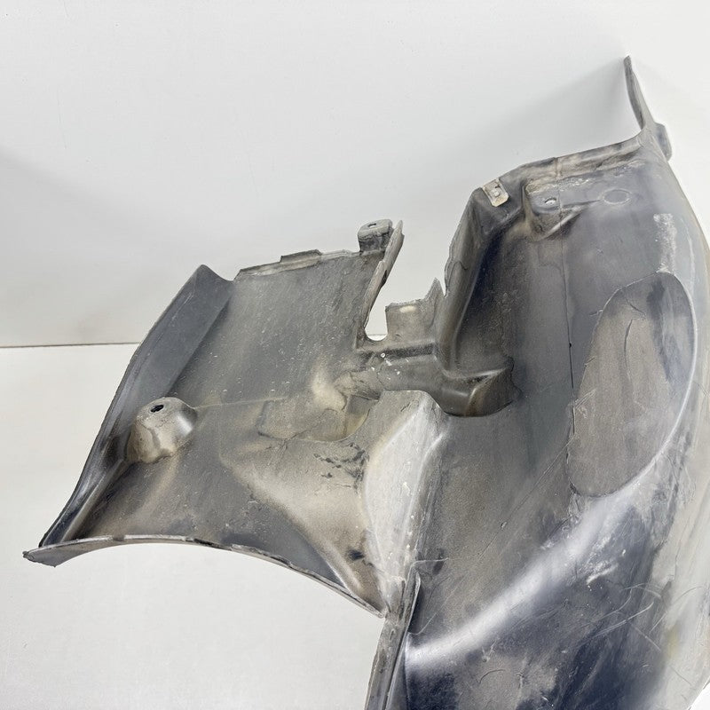 173 701 10 / 17370110 06-10 BMW M6 Right Front Fender Liner Wheel Arch Shield Splash Guard Trim OEM