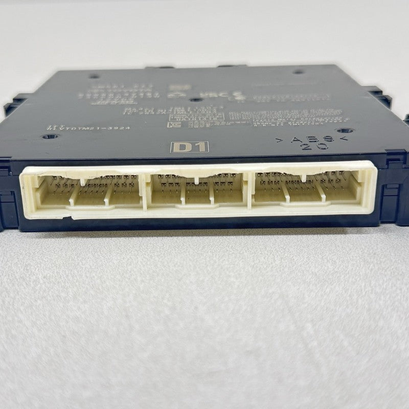89990-47481 / 89990 47481 / 8999047481 23-25 TOYOTA PRIUS KEYLESS ENTRY SMART KEY CONTROL MODULE 89990-47481 OEM