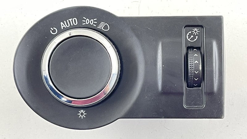 92218816 10-15 CHEVROLET CAMARO SS HEADLIGHT HEAD LIGHT LAMP CONTROL SWITCH 92218816 OEM