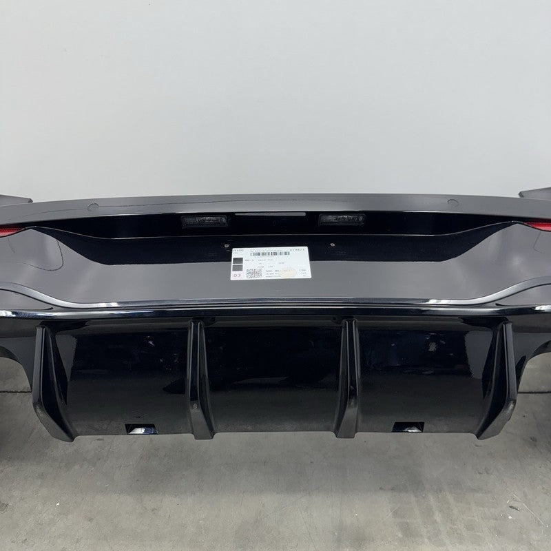 5H6 807 421 B / 5H6807421B 22-24 VOLKSWAGEN GOLF R REAR BUMPER COMPLETE W/ PARKING SENSORS & DIFFUSER OEM