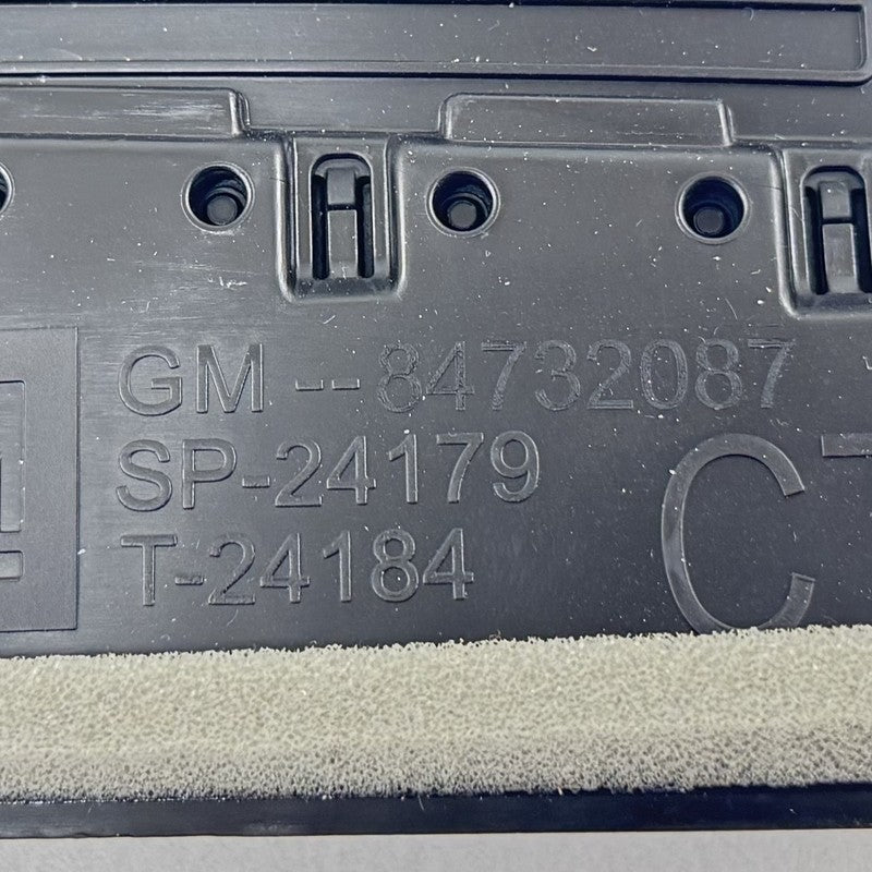 8473 2087 / 84732087 22-24 CADILLAC CT5 V BLACKWING CENTER DASH AIR VENT GRILLE GRILL TRIM BLACK OEM