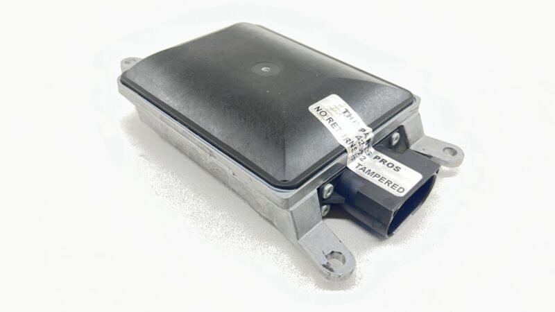 970 618 77551 / 97061877551 14-16 PORSCHE PANAMERA BLIND SPOT DETECTION SENSOR RADAR MONITOR 97061877551 OEM
