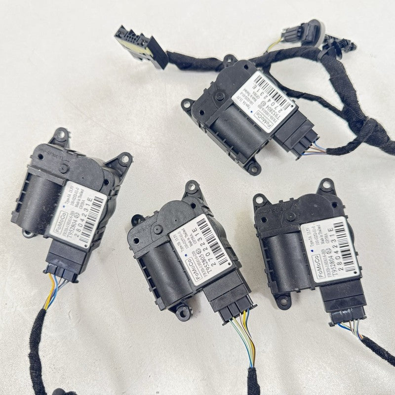PR3T-18B574-BC / PR3T 18B574 BC / PR3T18B574BC 24-25 Ford Mustang GT HVAC Box Heater AC Flap Motor Air Mix Actuator Set 