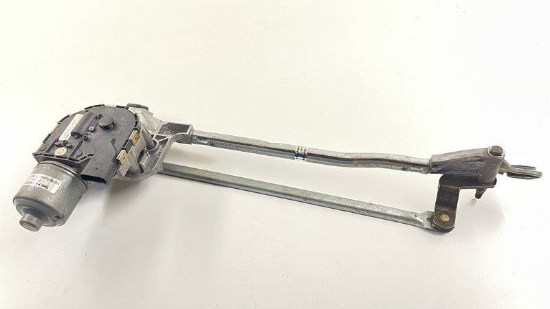 427 955 114 / 427955114 08-15 AUDI R8 SPYDER WINDSHIELD WIPER MOTOR W/ TRANSMISSION LINKAGE OEM