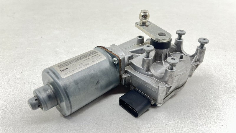 970.624.105.05 / 970 624 105 05 / 97062410505 10-16 PORSCHE PANAMERA FRONT WINDSHIELD WIPER MOTOR 970 624 105 05 OEM
