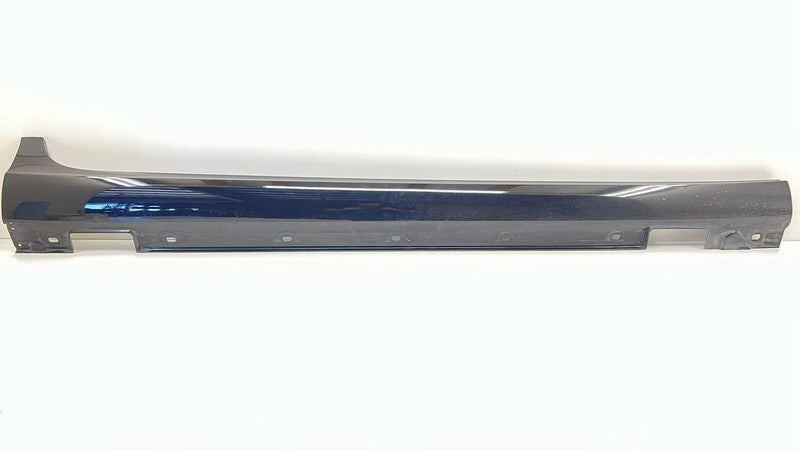 A 218 690 02 40 0240 / A2186900240 / 2186900240 12-14 MERCEDES-BENZ CLS550 RIGHT SIDE SKIRT ROCKER PANEL COVER TRIM BLAC