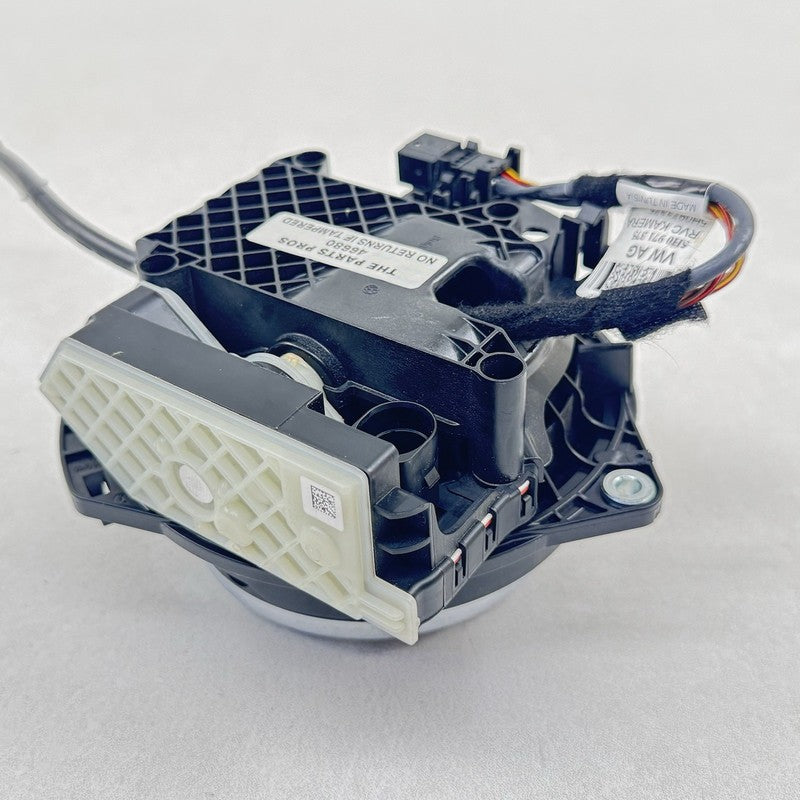 5H0 971 375 / 5H0-971-375 / 5H0.971.375 / 5H0971375 22-25 Volkswagen Golf R MK8 Tailgate Lid Handle Actuator W/ Rear Vie