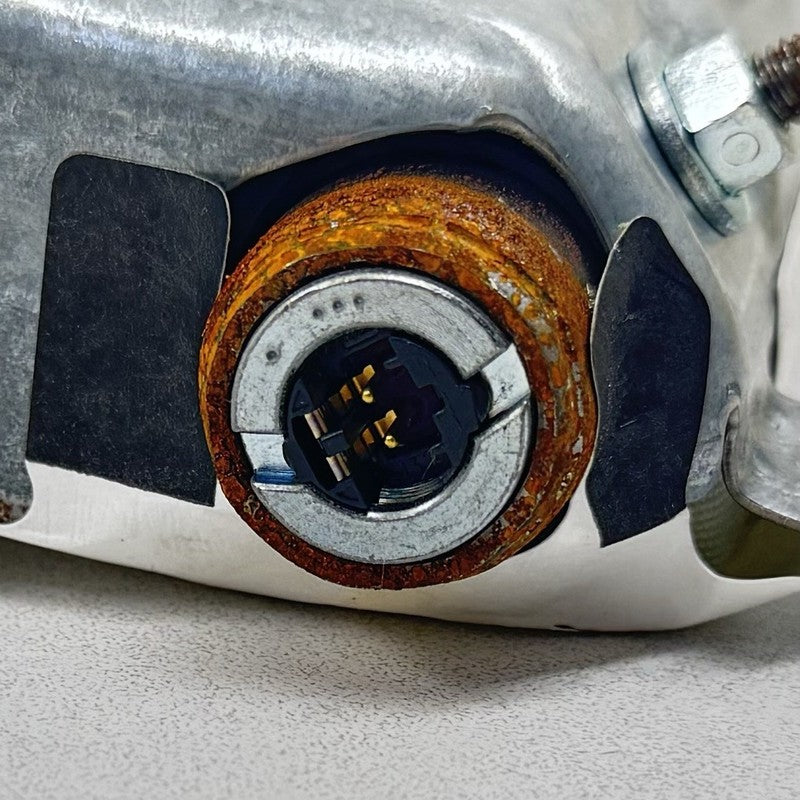 7 050 845 / 7050845 06-10 BMW M6 E63 E64 Driver Left Door Airbag Air Bag SRS 7050845 OEM