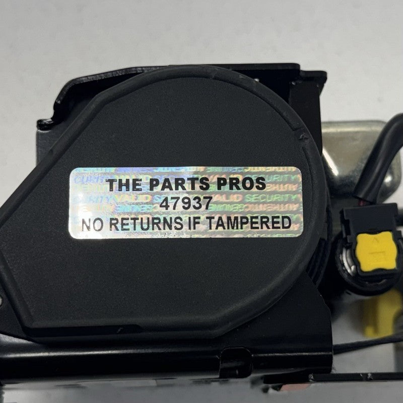 81450-TK8-A013-M1 / 81450 TK8 A013 M1 / 81450TK8A013M1 11-17 Honda Odyssey Passenger Right Front Seatbelt Seat Belt Retr