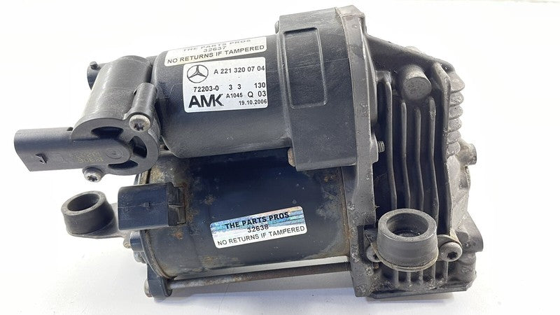 2213200704 / A2213200704 / A 221 320 07 04 0704 07-13 MERCEDES BENZ W221 S550 AIRMATIC AIR SUSPENSION COMPRESSOR PUMP OE