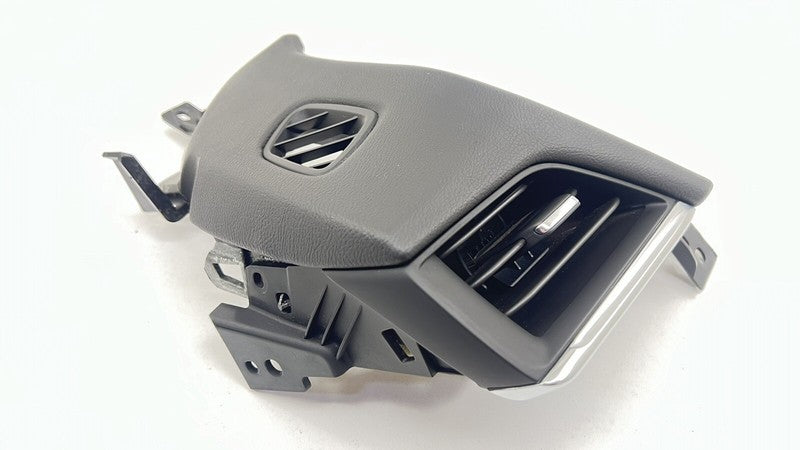 84619590 22-24 CADILLAC CT4 V BLACKWING LEFT DASH AC AIR VENT GRILLE W/ COVER TRIM OEM