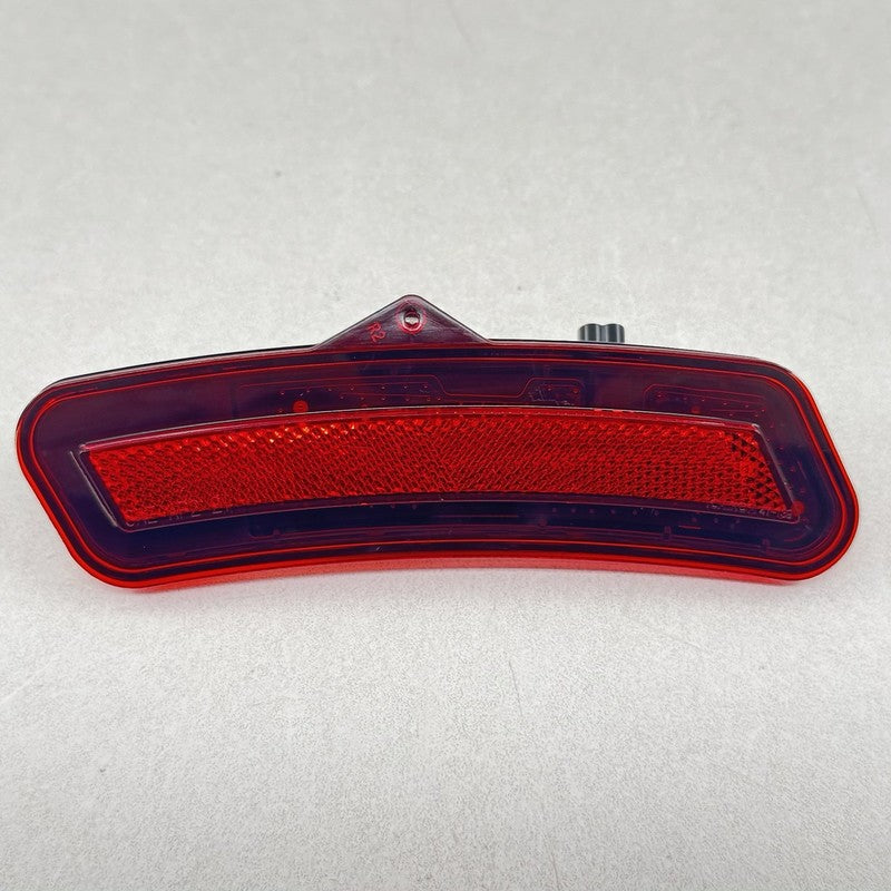 81750-47010 / 81750 47010 / 8175047010 23-25 Toyota Prius Right Rear Bumper Side Reflector Marker 81750-47010 OEM