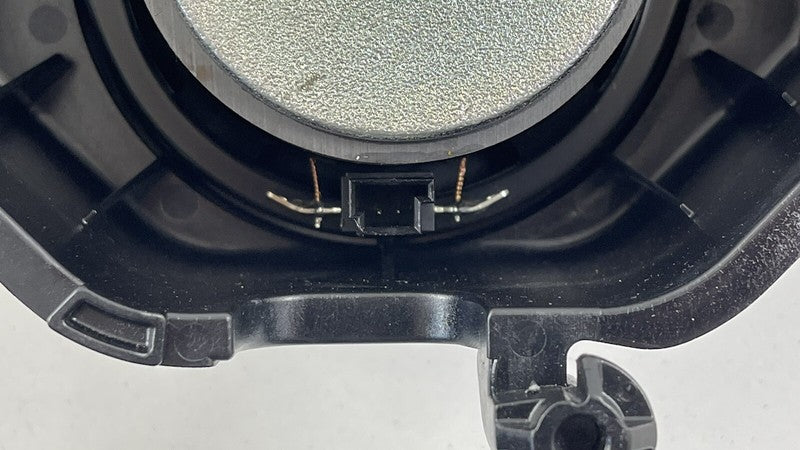 2048202402 / A2048202402 / A 204 820 24 02 2402 10-13 MERCEDES W212 E CLASS MINI SUBWOOFER SUB WOOFER SPEAKER 204 820 24