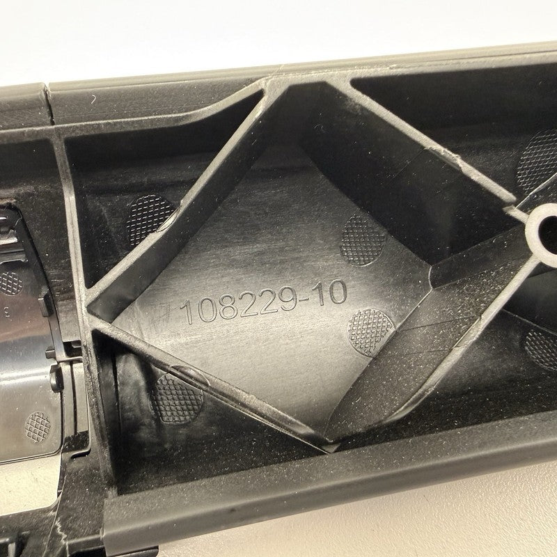 9 162 851 / 9162851 11-16 BMW M5 528i 535i 550i F10 Rear Seat Bolster Corner Cushion 9162851 OEM