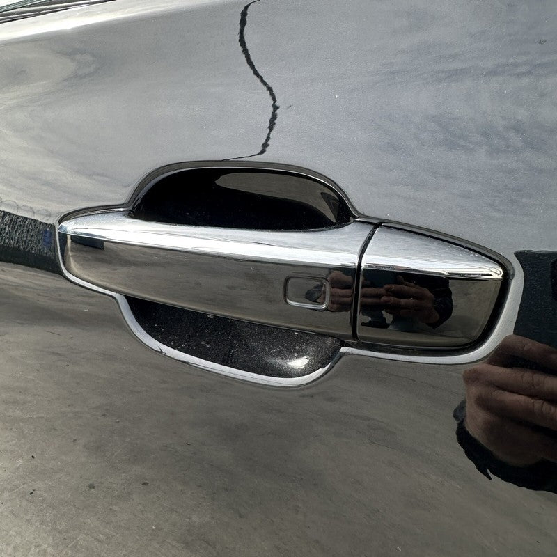 4H4 861 333 QBC / 4H4 861 333 / 4H4861333 11-18 AUDI A8L DRIVER LEFT REAR DOOR COMPLETE W/ GLASS PHANTOM BLACK PEARL OEM