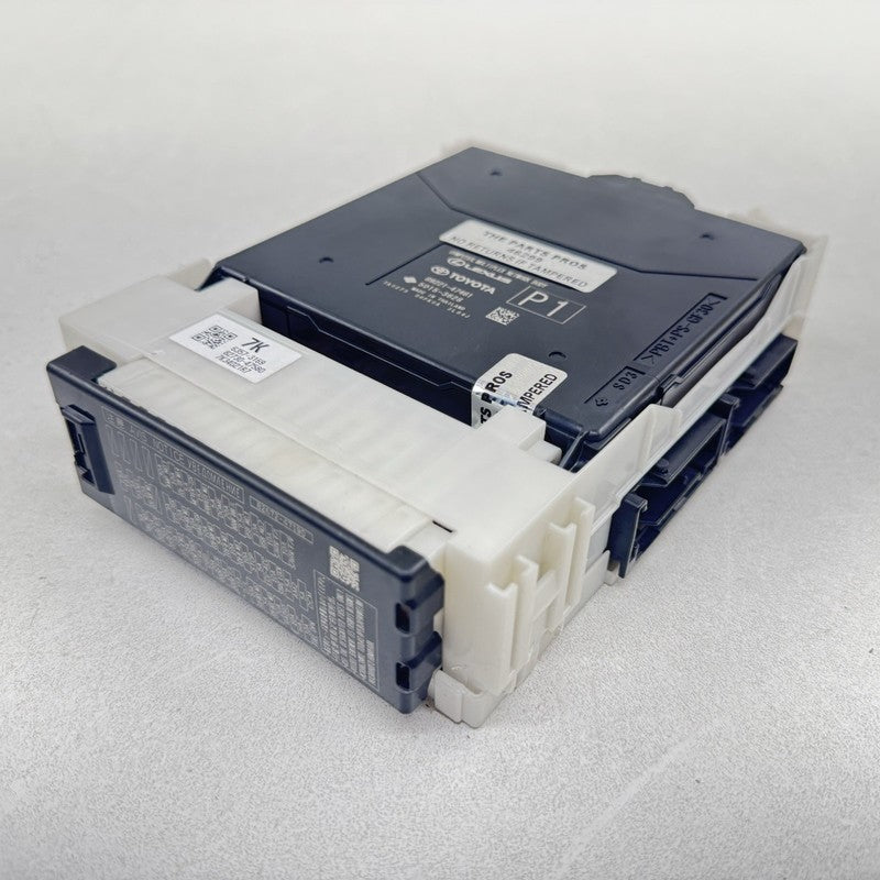 82730-47580 / 82730 47580 / 8273047580 23-25 TOYOTA PRIUS MULTIPLEX NETWORK MODULE & FUSE RELAY JUNCTION BOX MODULE OEM