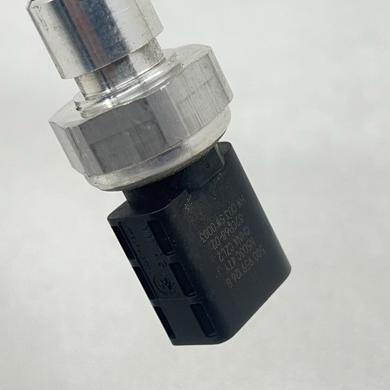 5WB-816-738-C / 5WB 816 738 C / 5WB816738C 22-25 VOLKSWAGEN GOLF R MK8 HVAC AIR CONDITIONING AC HOSE LINE PIPE SET OEM